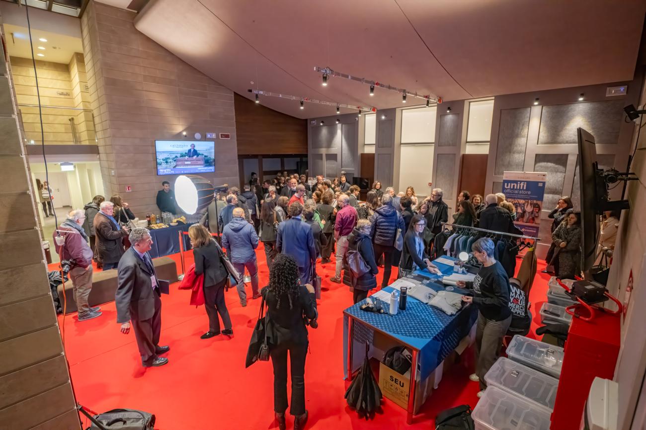 L'arrivo in teatro delle Alumnae e degli Alumni