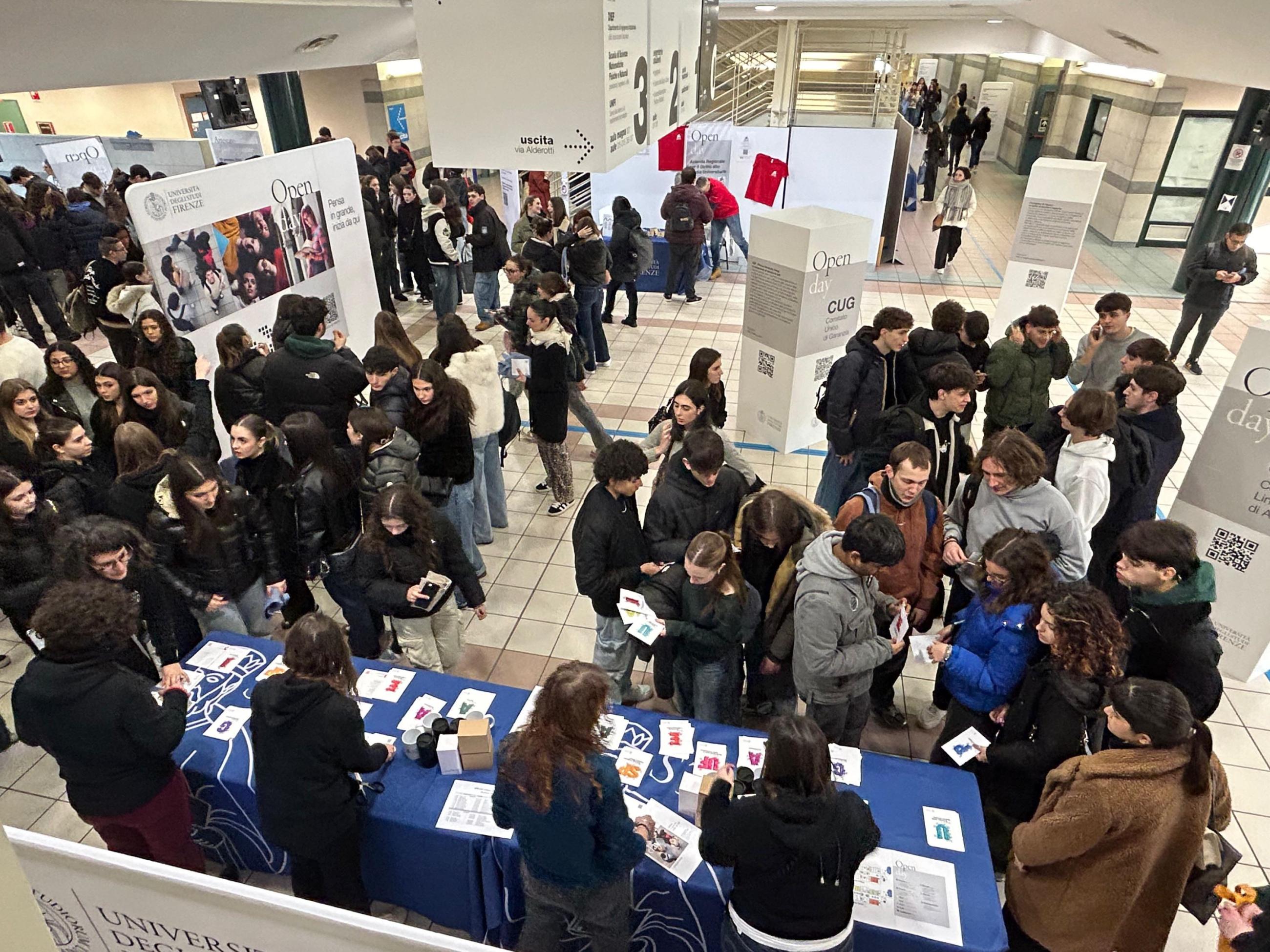 Studentesse e studenti all'Open Day